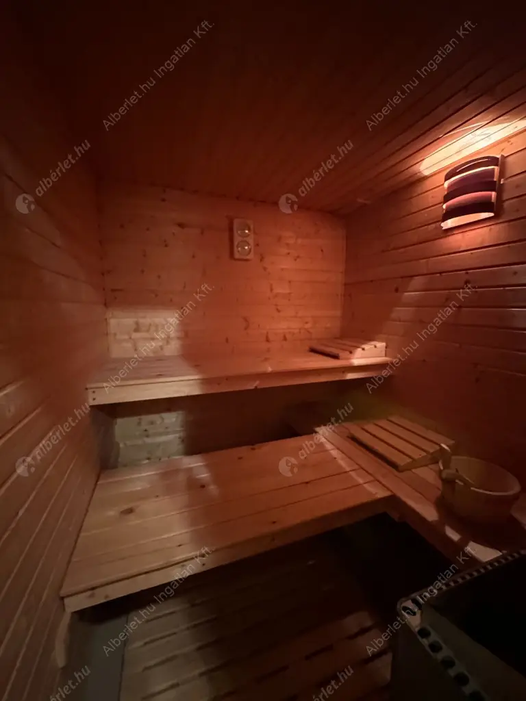 Kiadó albérlet 1145000 Ft/hó áron: Budapest, II. kerület  Turul köz. Mérete: 360 nm, 6 szobás | Alberlet.hu - 6551222