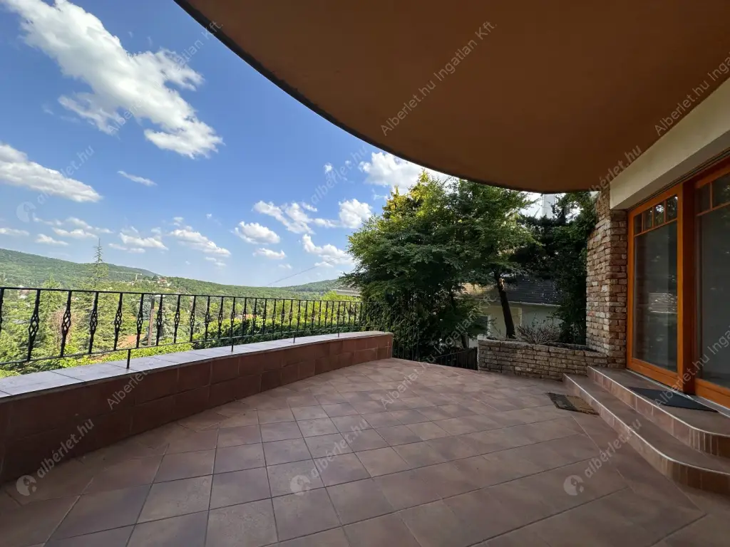 Kiadó albérlet 1145000 Ft/hó áron: Budapest, II. kerület  Turul köz. Mérete: 360 nm, 6 szobás | Alberlet.hu - 6551226