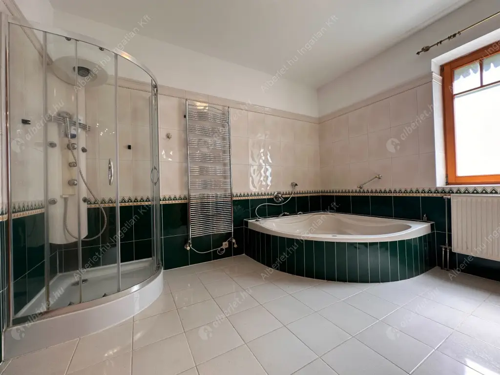 Kiadó albérlet 1145000 Ft/hó áron: Budapest, II. kerület  Turul köz. Mérete: 360 nm, 6 szobás | Alberlet.hu - 6551234