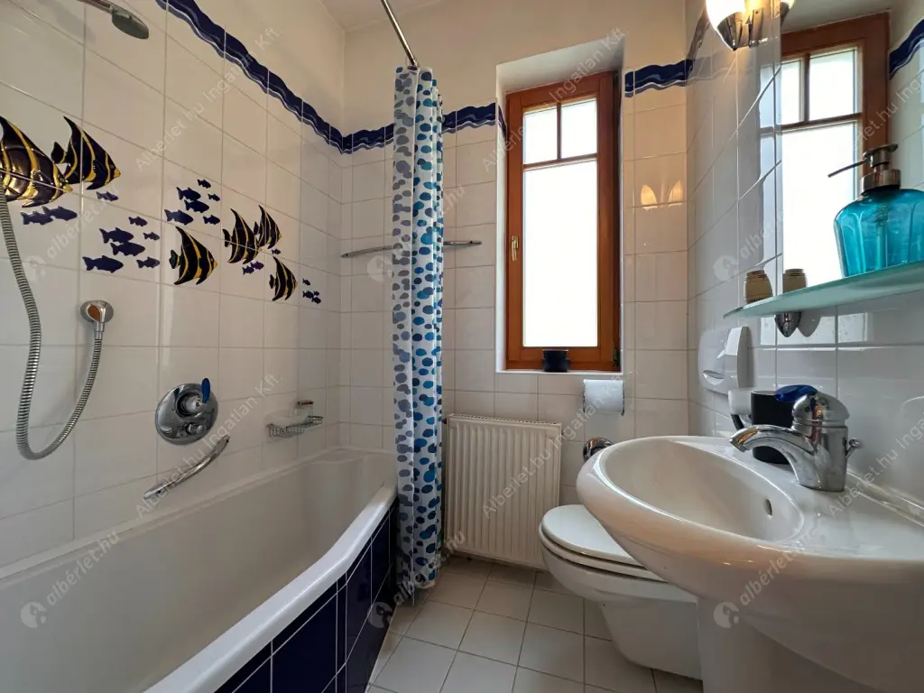 Kiadó albérlet 1145000 Ft/hó áron: Budapest, II. kerület  Turul köz. Mérete: 360 nm, 6 szobás | Alberlet.hu - 6551237