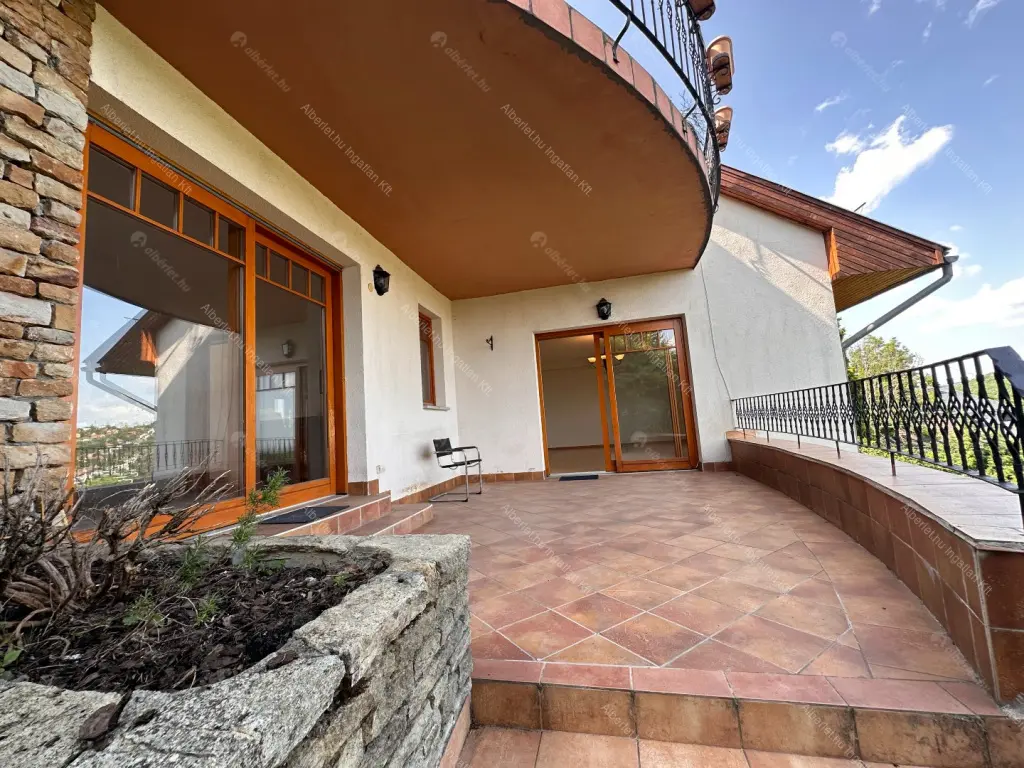 Kiadó albérlet 1130000 Ft/hó áron: Budapest, II. kerület  Turul köz. Mérete: 360 nm, 6 szobás | Alberlet.hu - 6681906