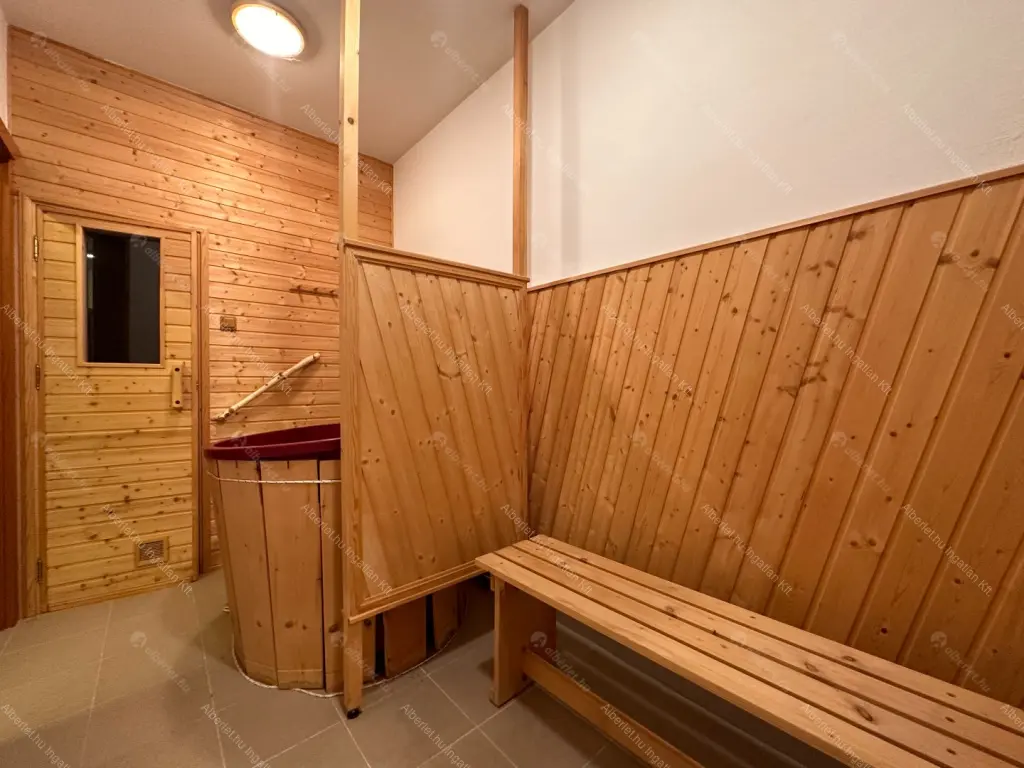 Kiadó albérlet 1130000 Ft/hó áron: Budapest, II. kerület  Turul köz. Mérete: 360 nm, 6 szobás | Alberlet.hu - 6681911