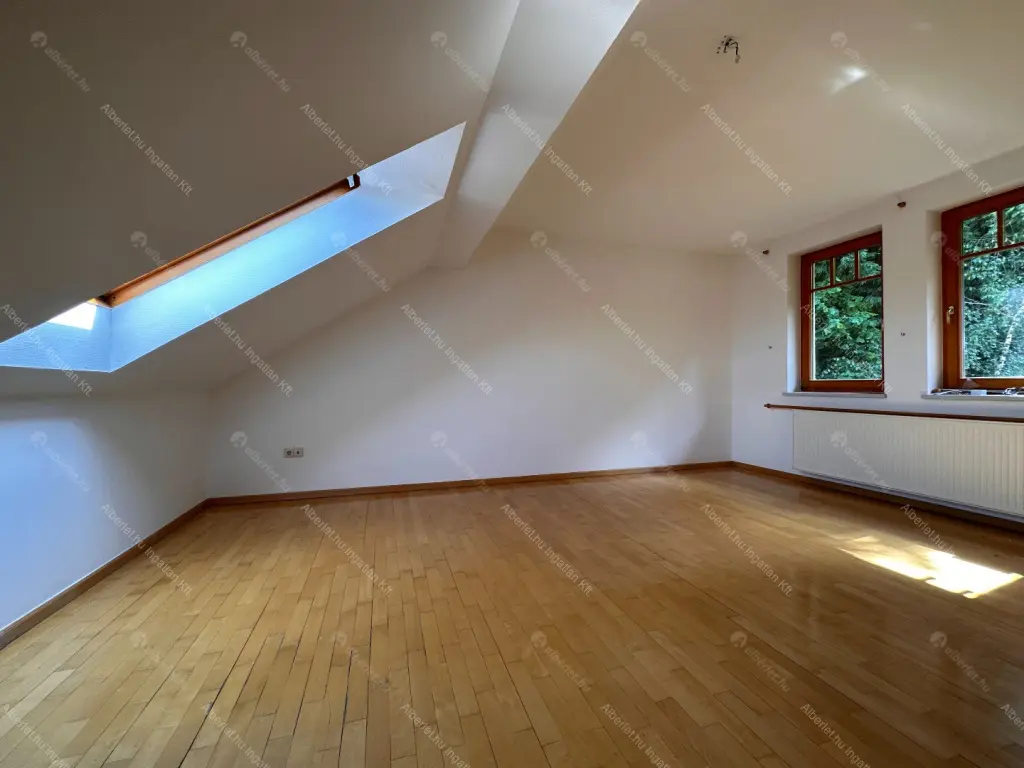 Kiadó albérlet 1130000 Ft/hó áron: Budapest, II. kerület  Turul köz. Mérete: 360 nm, 6 szobás | Alberlet.hu - 6681933