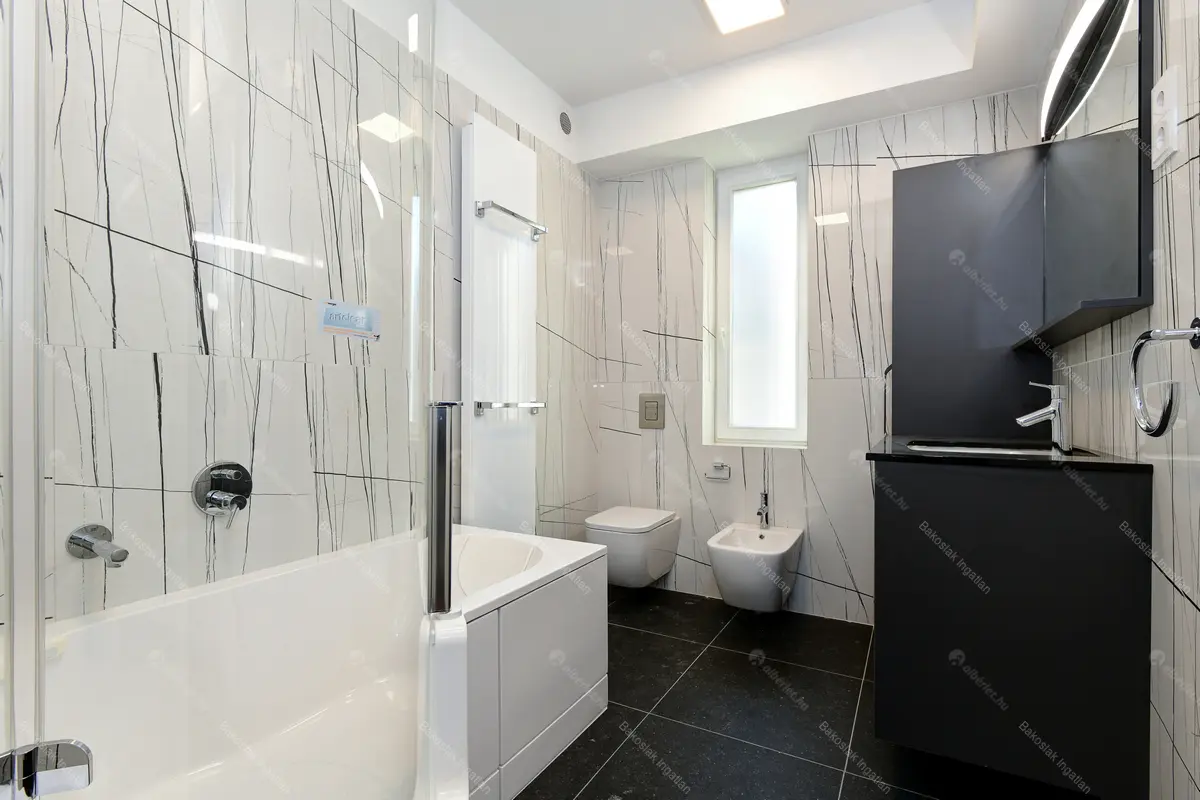 Kiadó albérlet 1071000 Ft/hó áron: Budapest, II. kerület  Vérhalom utca. Mérete: 127 nm, 4 szobás | Alberlet.hu - 6691395