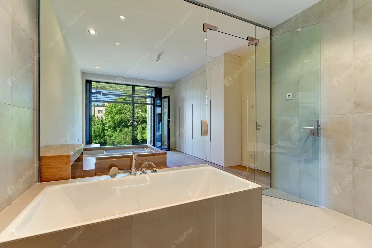 Kiadó albérlet 2292000 Ft/hó áron: Budapest, II. kerület  Vérhalom utca. Mérete: 150 nm, 3 szobás | Alberlet.hu - 6463258