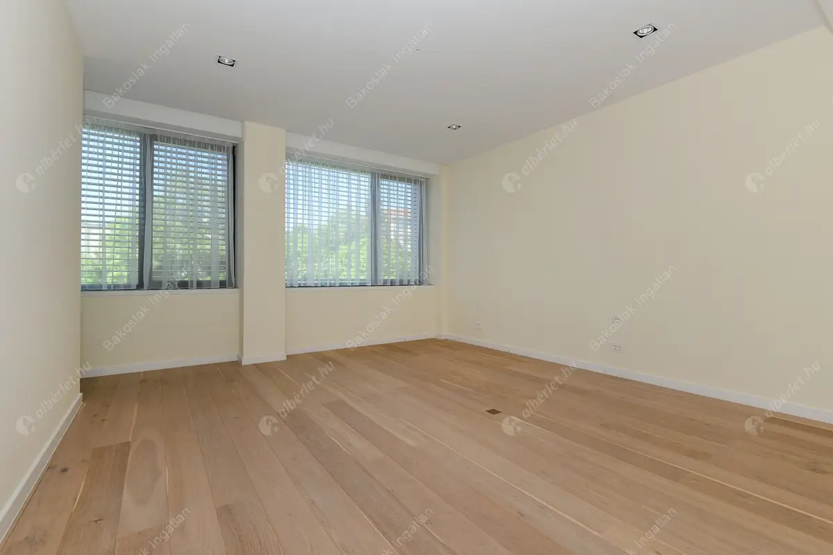 Kiadó albérlet 2292000 Ft/hó áron: Budapest, II. kerület  Vérhalom utca. Mérete: 150 nm, 3 szobás | Alberlet.hu - 6463259