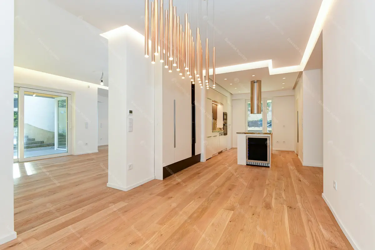 Kiadó albérlet 1148000 Ft/hó áron: Budapest, II. kerület  Vérhalom utca. Mérete: 190 nm, 4 szobás | Alberlet.hu - 6691455