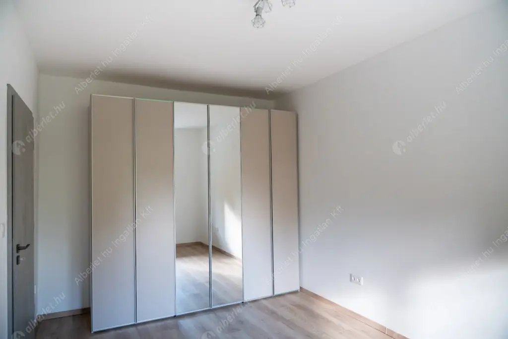 Kiadó albérlet 390000 Ft/hó áron: Budapest, II. kerület  Vérhalom utca. Mérete: 60 nm, 2 szobás | Alberlet.hu - 6576769