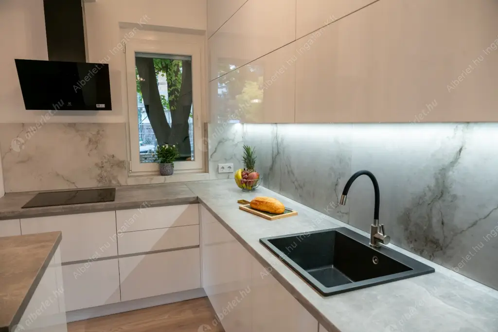 Kiadó albérlet 390000 Ft/hó áron: Budapest, II. kerület  Vérhalom utca. Mérete: 60 nm, 2 szobás | Alberlet.hu - 6576777