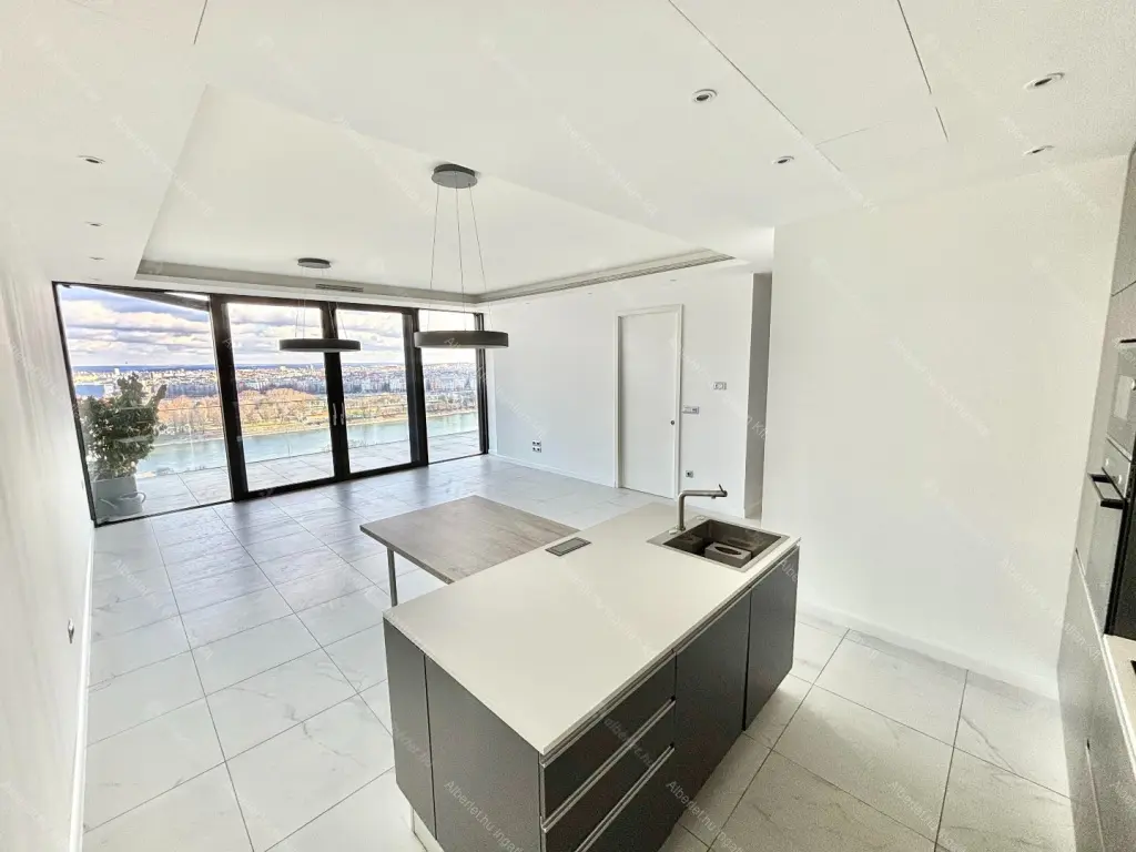 Kiadó albérlet 1130000 Ft/hó áron: Budapest, II. kerület  Vérhalom utca. Mérete: 70 nm, 2 szobás | Alberlet.hu - 6697349