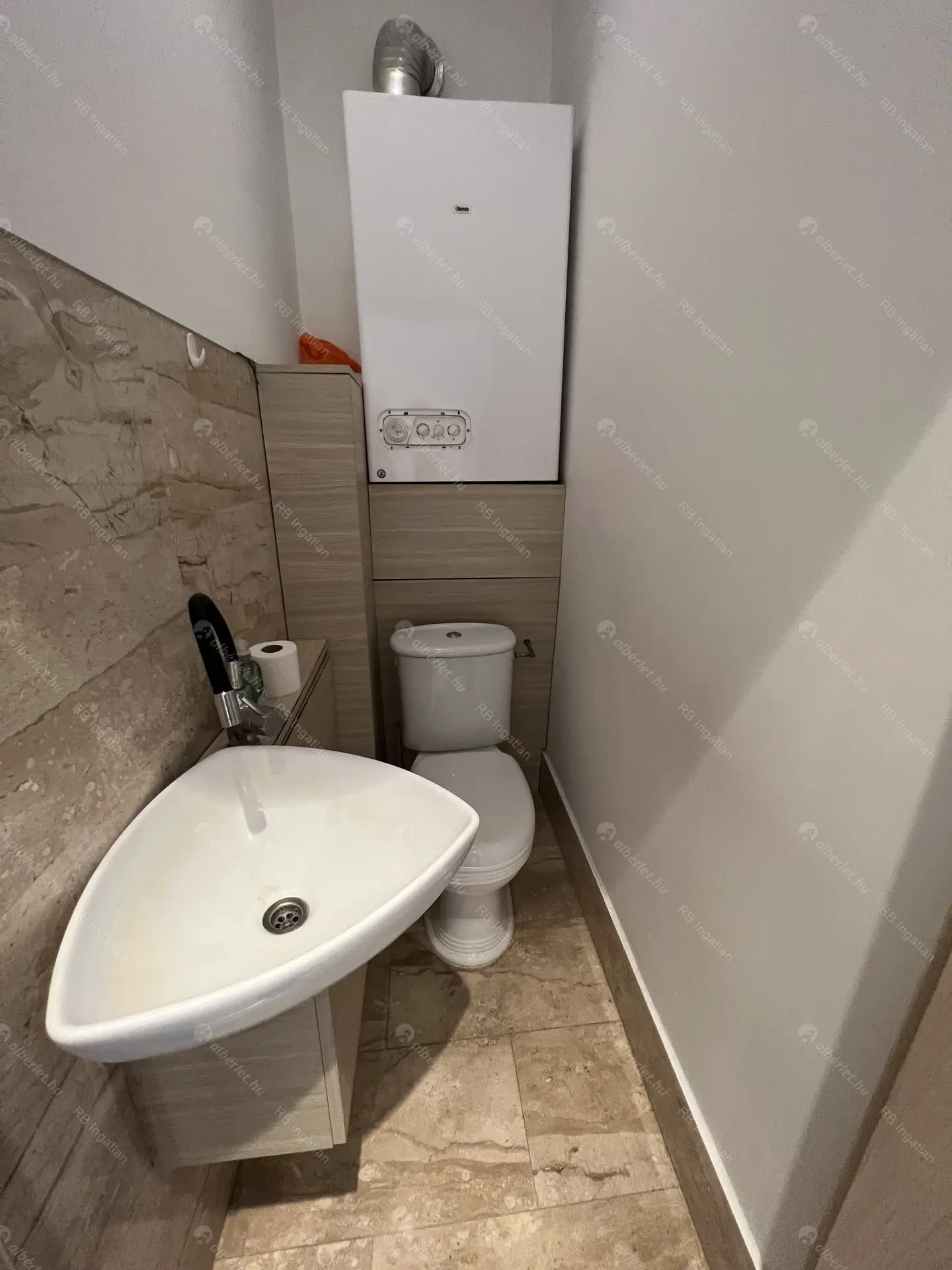 Kiadó albérlet 854000 Ft/hó áron: Budapest, II. kerület  Vihorlát utca. Mérete: 95 nm, 3 szobás | Alberlet.hu - 6317447