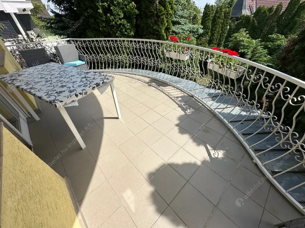 Kiadó albérlet 841000 Ft/hó áron: Budapest, II. kerület  Vihorlát utca. Mérete: 95 nm, 3 szobás | Alberlet.hu - 6518196