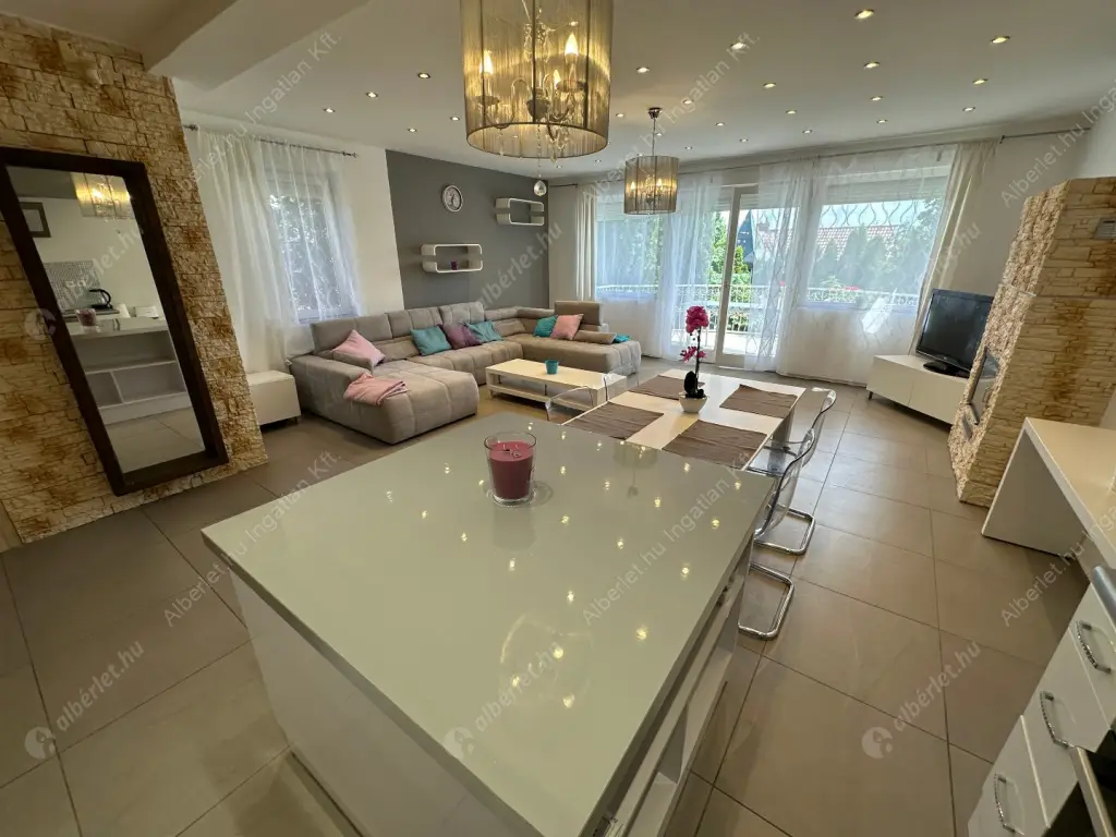 Kiadó albérlet 841000 Ft/hó áron: Budapest, II. kerület  Vihorlát utca. Mérete: 95 nm, 3 szobás | Alberlet.hu - 6518198