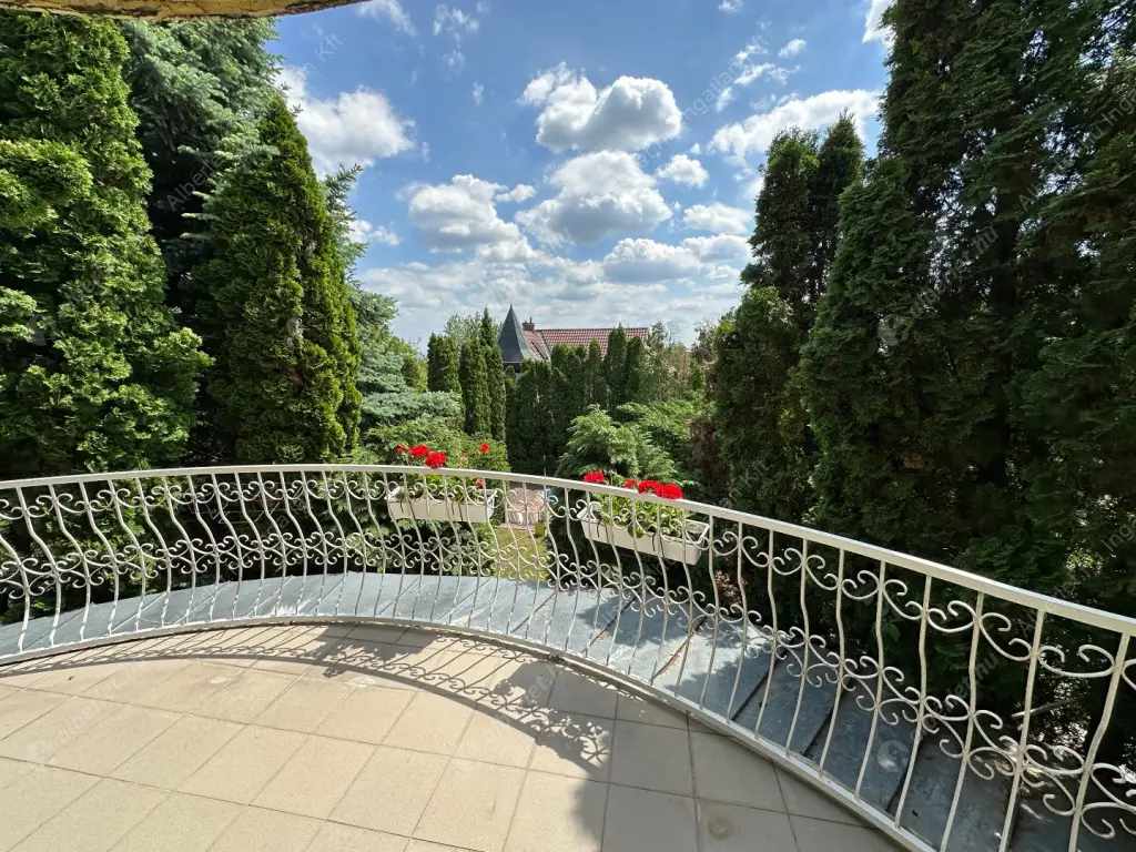 Kiadó albérlet 841000 Ft/hó áron: Budapest, II. kerület  Vihorlát utca. Mérete: 95 nm, 3 szobás | Alberlet.hu - 6518200