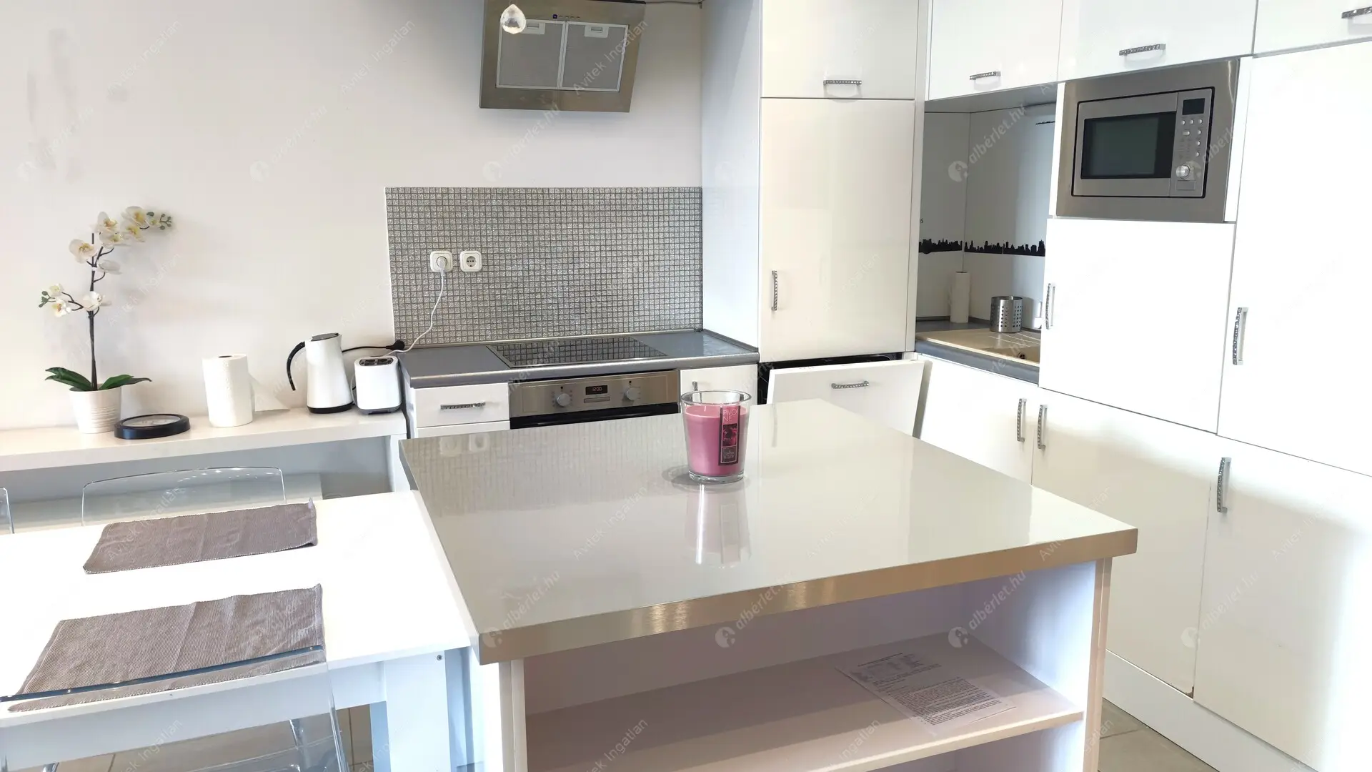 Kiadó albérlet 840000 Ft/hó áron: Budapest, II. kerület  Vihorlát utca. Mérete: 95 nm, 3 szobás | Alberlet.hu - 6534556