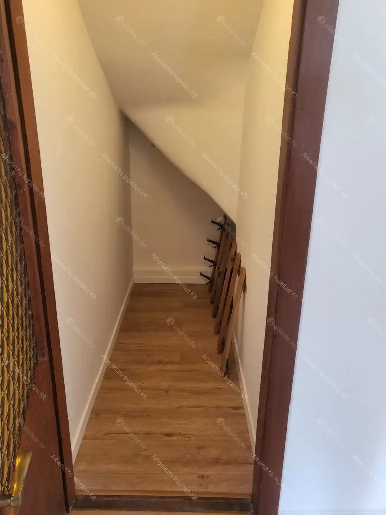 Kiadó albérlet 400000 Ft/hó áron: Budapest, II. kerület  Vöröstorony lejtő. Mérete: 100 nm, 2 szobás | Alberlet.hu - 6690361