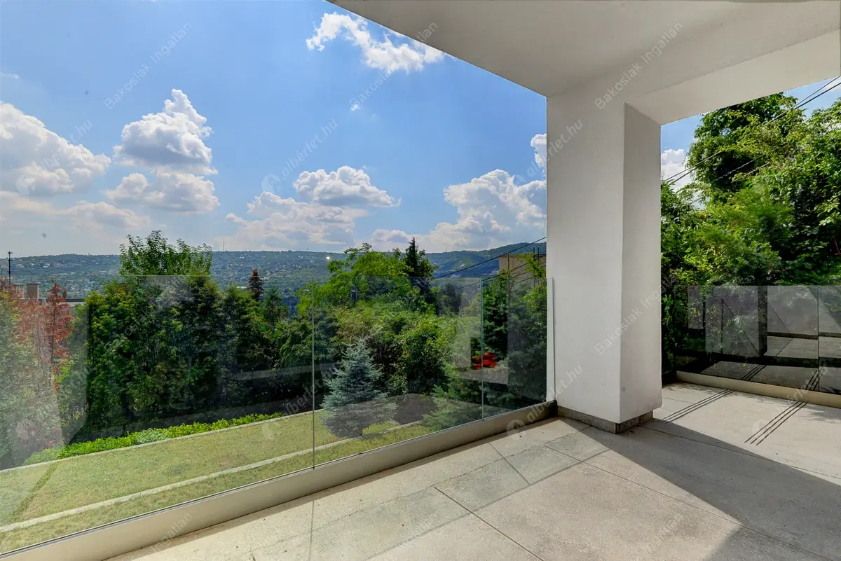 Kiadó albérlet 971000 Ft/hó áron: Budapest, II. kerület  Vöröstorony utca. Mérete: 135 nm, 4 szobás | Alberlet.hu - 5667020