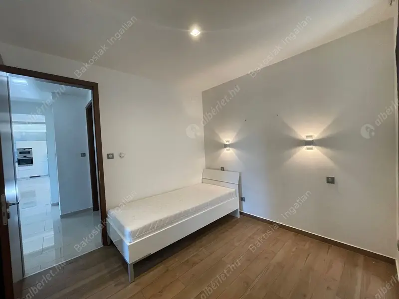 Kiadó albérlet 971000 Ft/hó áron: Budapest, II. kerület  Vöröstorony utca. Mérete: 135 nm, 4 szobás | Alberlet.hu - 6544103
