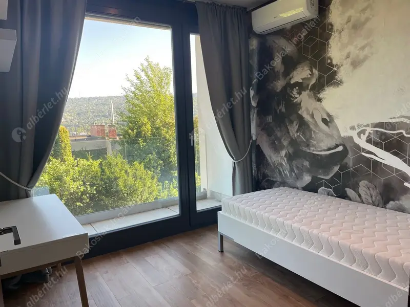 Kiadó albérlet 971000 Ft/hó áron: Budapest, II. kerület  Vöröstorony utca. Mérete: 135 nm, 4 szobás | Alberlet.hu - 6544105