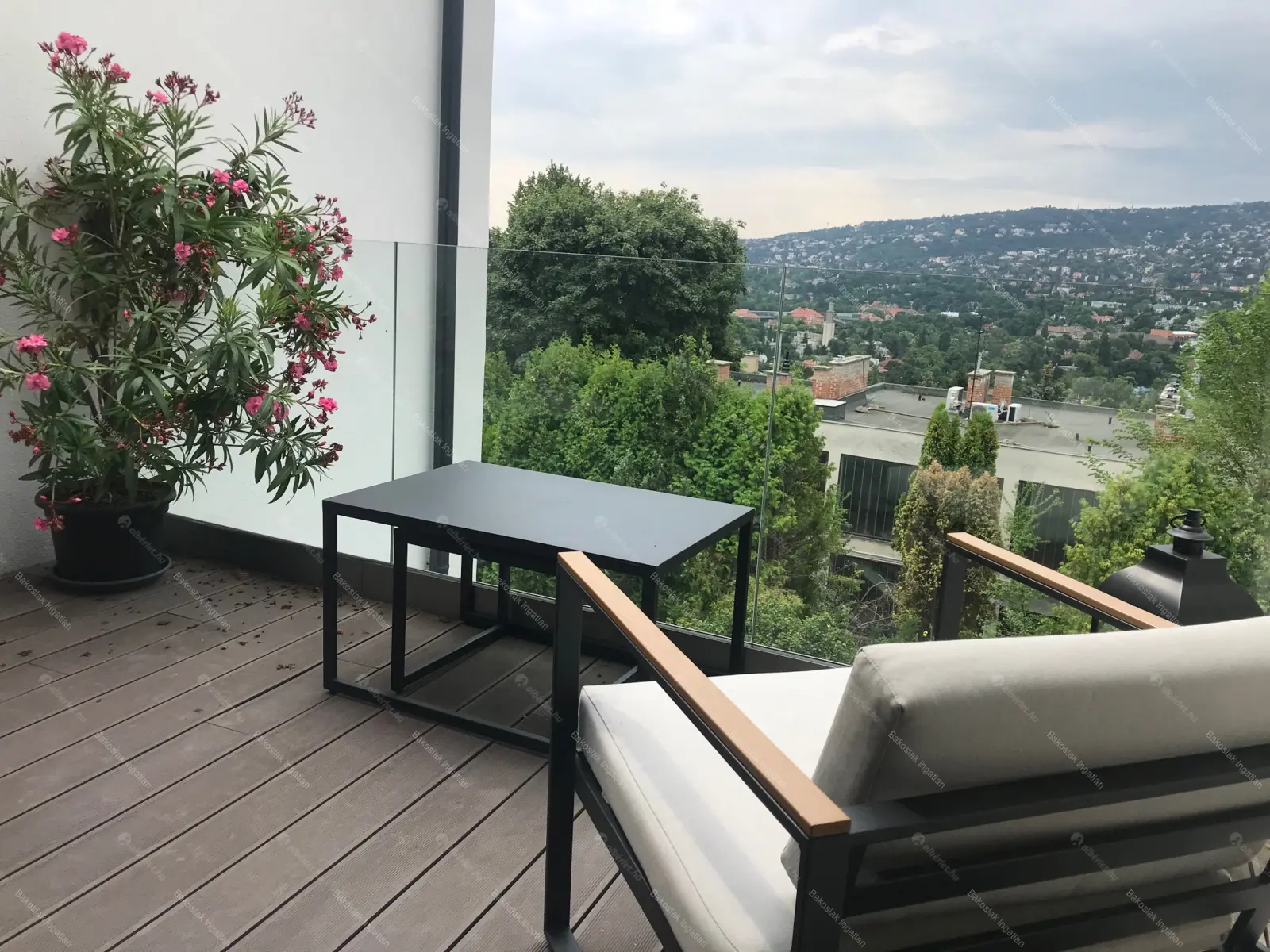 Kiadó albérlet 981000 Ft/hó áron: Budapest, II. kerület  Vöröstorony utca. Mérete: 135 nm, 4 szobás | Alberlet.hu - 6658307