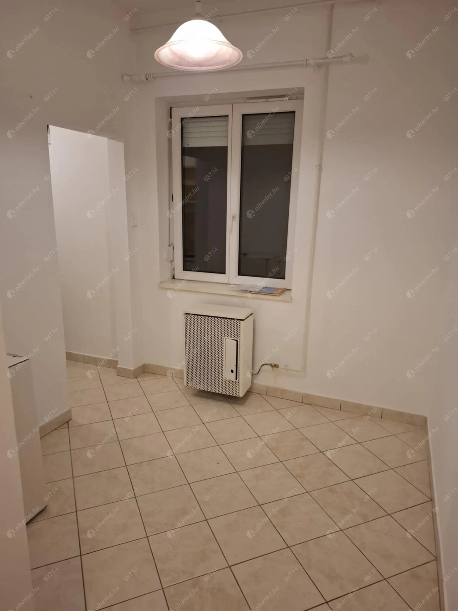 Kiadó albérlet 200000 Ft/hó áron: Budapest, II. kerület  Vöröstorony utca. Mérete: 38 nm, 1 szobás | Alberlet.hu - 6633830