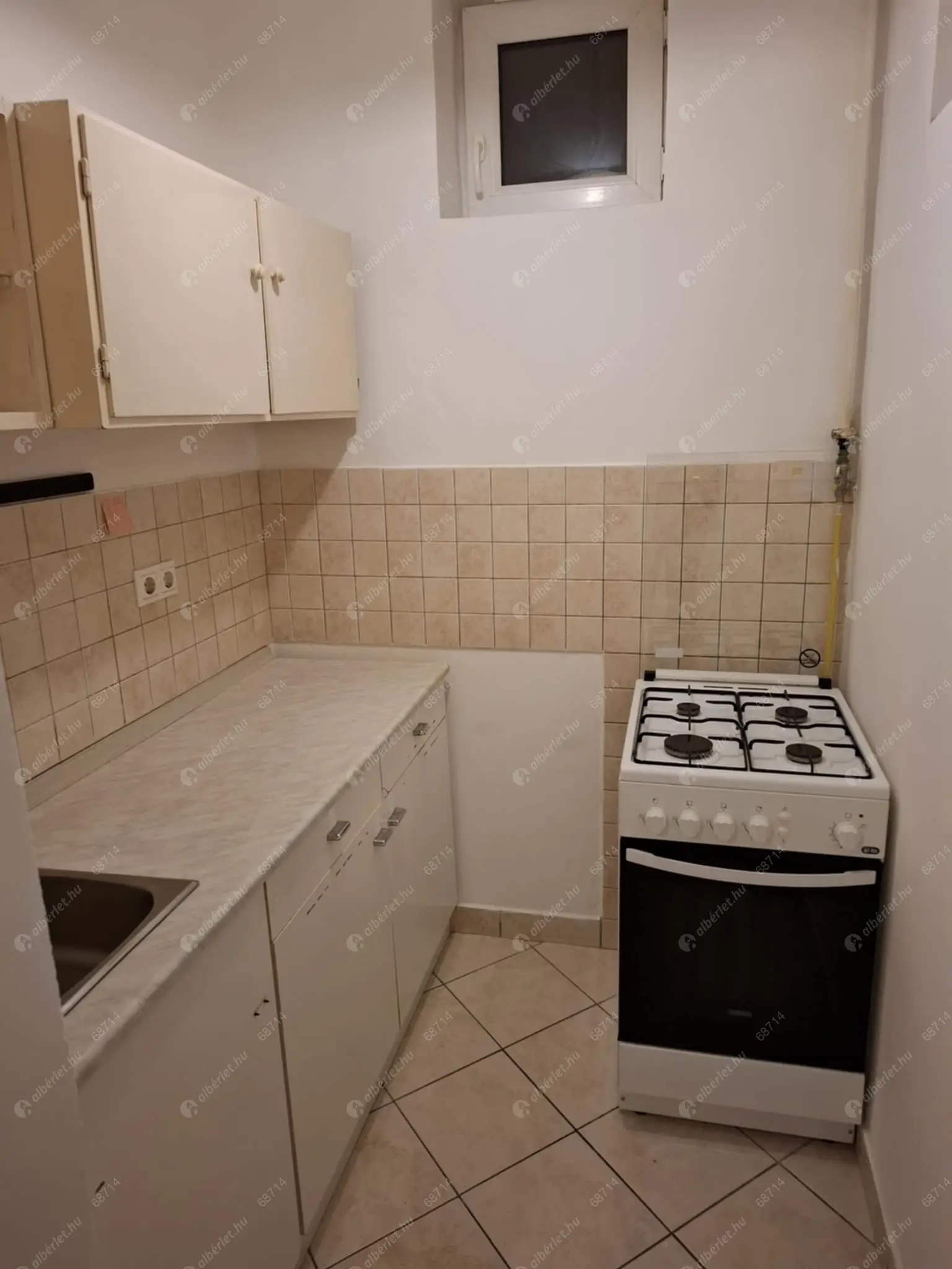Kiadó albérlet 200000 Ft/hó áron: Budapest, II. kerület  Vöröstorony utca. Mérete: 38 nm, 1 szobás | Alberlet.hu - 6633834