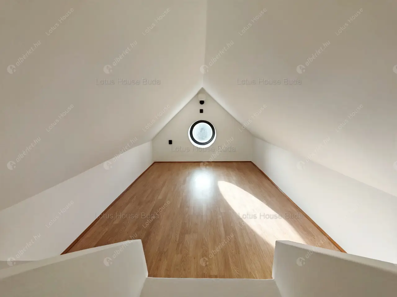 Kiadó albérlet 963000 Ft/hó áron: Budapest, II. kerület  Zöldkő utca. Mérete: 220 nm, 5 szobás | Alberlet.hu - 6604334