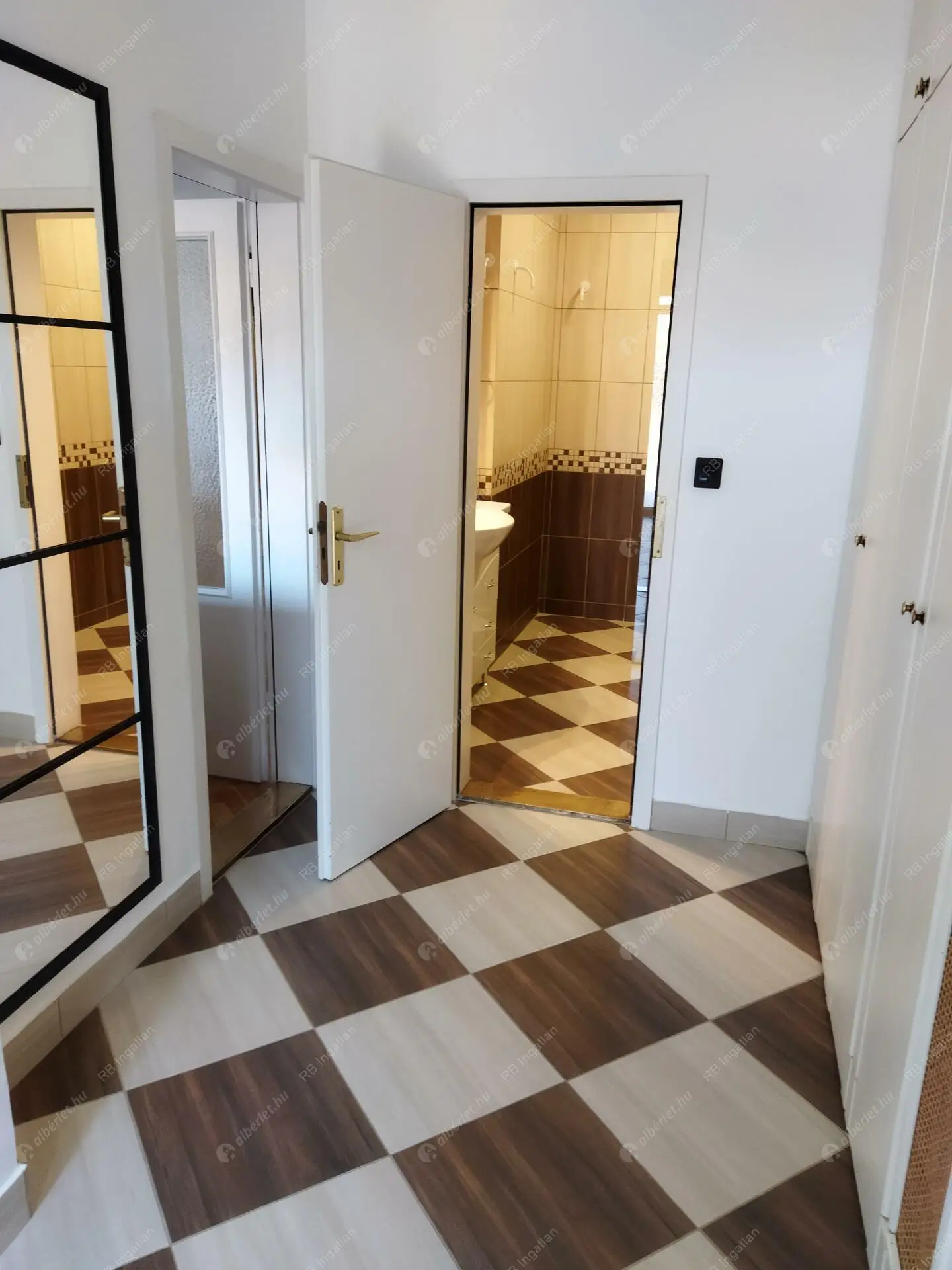 Kiadó albérlet 952000 Ft/hó áron: Budapest, II. kerület  Zöldkő utca. Mérete: 230 nm, 5 szobás | Alberlet.hu - 6468391