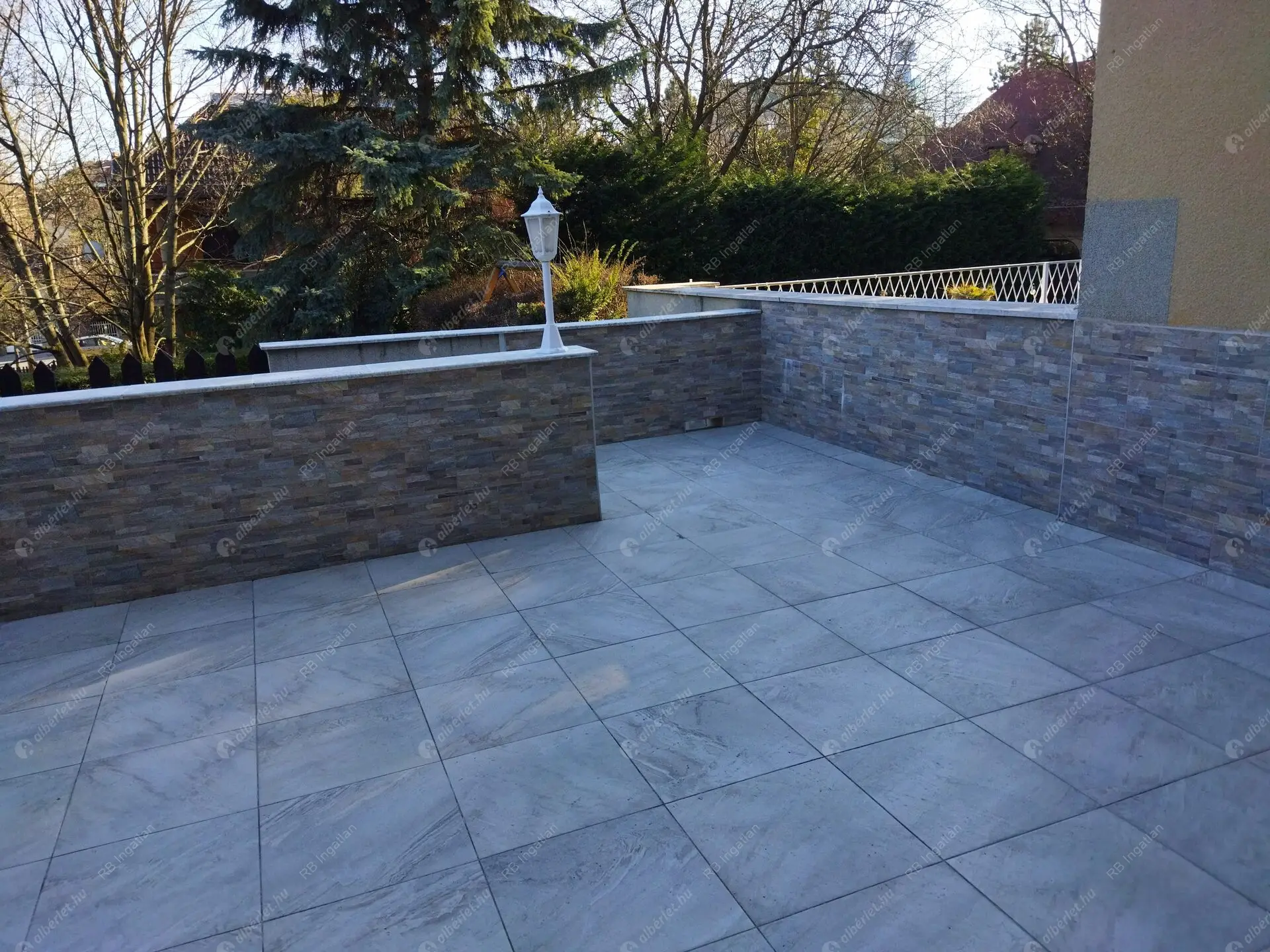 Kiadó albérlet 952000 Ft/hó áron: Budapest, II. kerület  Zöldkő utca. Mérete: 230 nm, 5 szobás | Alberlet.hu - 6468403