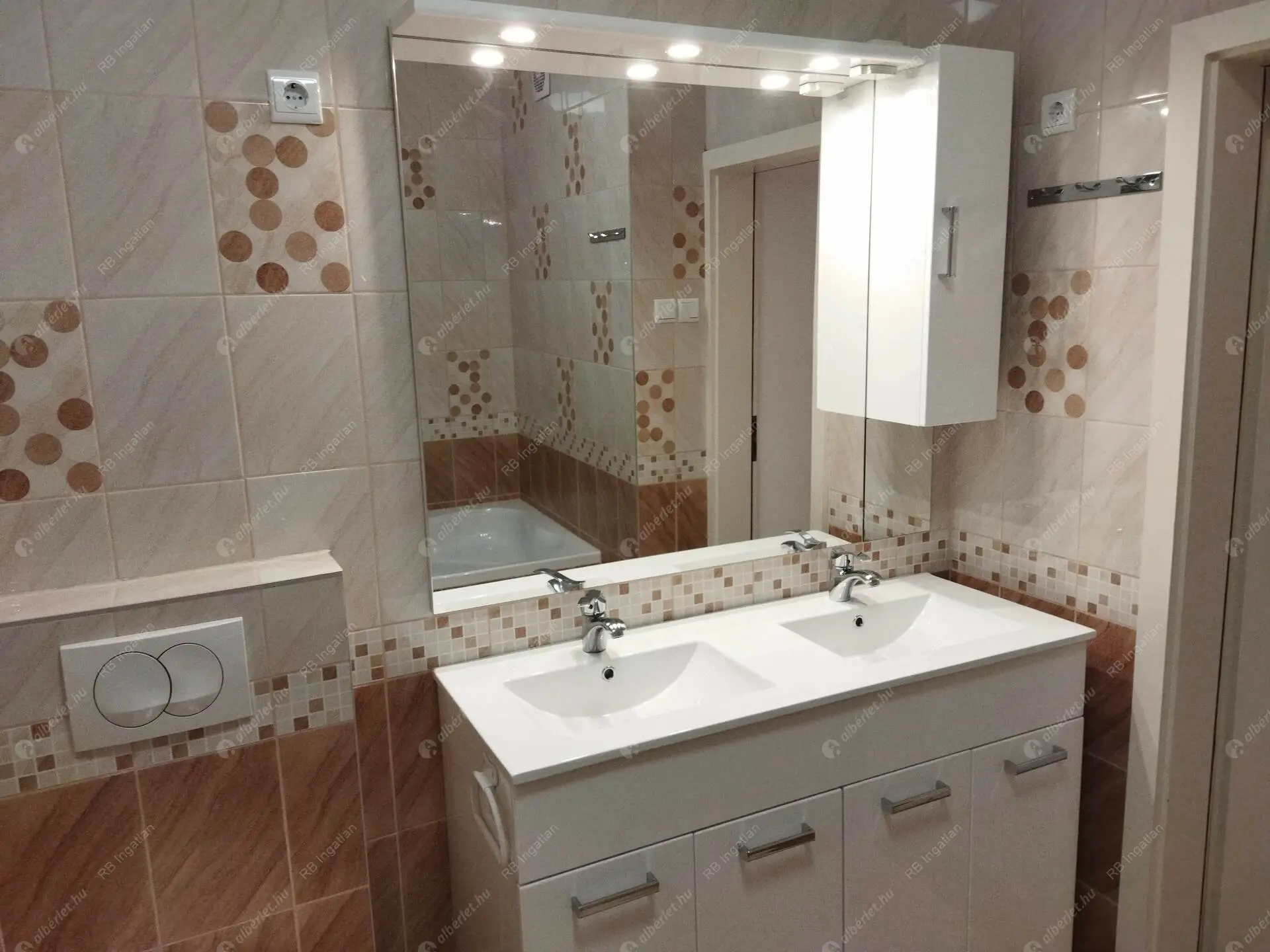 Kiadó albérlet 952000 Ft/hó áron: Budapest, II. kerület  Zöldkő utca. Mérete: 230 nm, 5 szobás | Alberlet.hu - 6468410