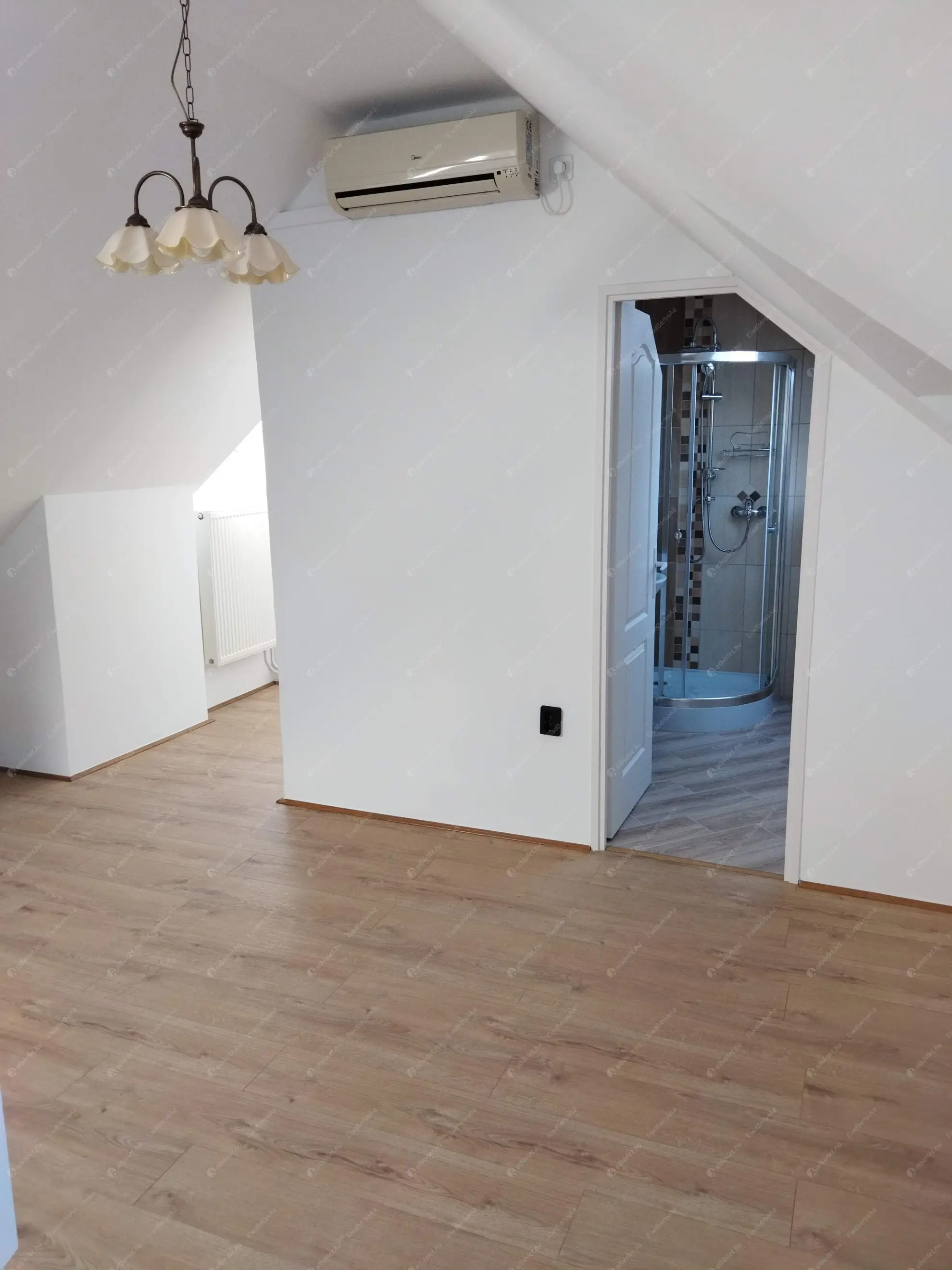 Kiadó albérlet 929000 Ft/hó áron: Budapest, II. kerület  Zöldkő utca. Mérete: 230 nm, 4 szobás | Alberlet.hu - 6605186