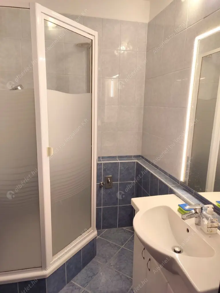 Kiadó albérlet 320000 Ft/hó áron: Budapest, II. kerület  Zöldlomb utca. Mérete: 60 nm, 3 szobás | Alberlet.hu - 6565769