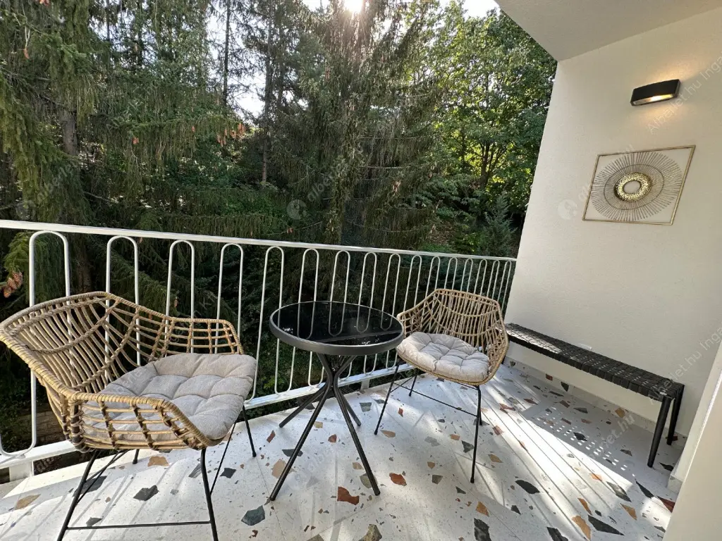 Kiadó albérlet 440000 Ft/hó áron: Budapest, II. kerület  Zöldmáli lejtő. Mérete: 65 nm, 2 szobás | Alberlet.hu - 6568960