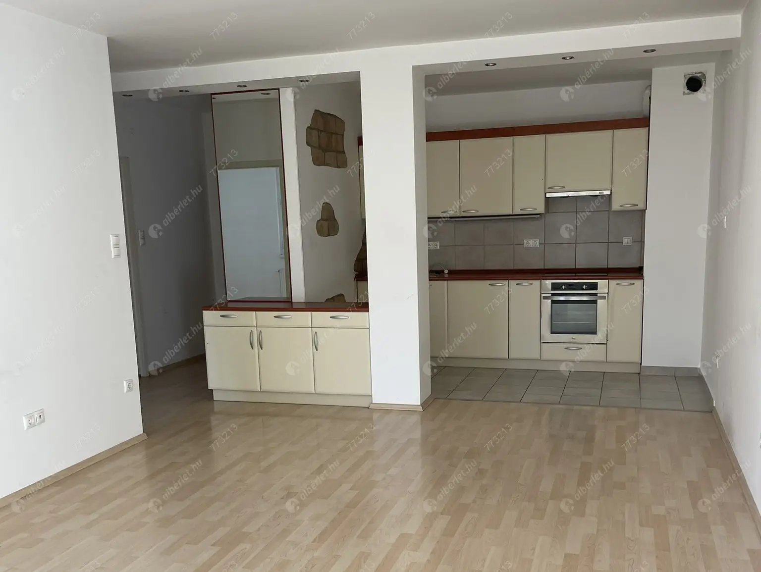 Kiadó albérlet 250000 Ft/hó áron: Budapest, III. kerület   1053 Nánási út . Mérete: 57 nm, 2 szobás | Alberlet.hu - 6627580