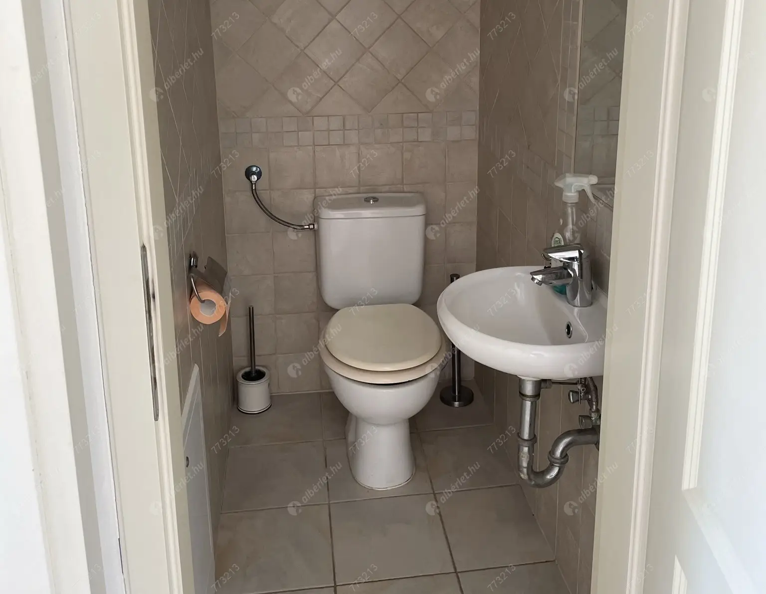 Kiadó albérlet 250000 Ft/hó áron: Budapest, III. kerület   1053 Nánási út . Mérete: 57 nm, 2 szobás | Alberlet.hu - 6627582