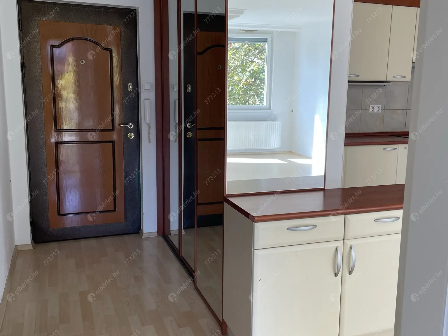 Kiadó albérlet 250000 Ft/hó áron: Budapest, III. kerület   1053 Nánási út . Mérete: 57 nm, 2 szobás | Alberlet.hu - 6627584
