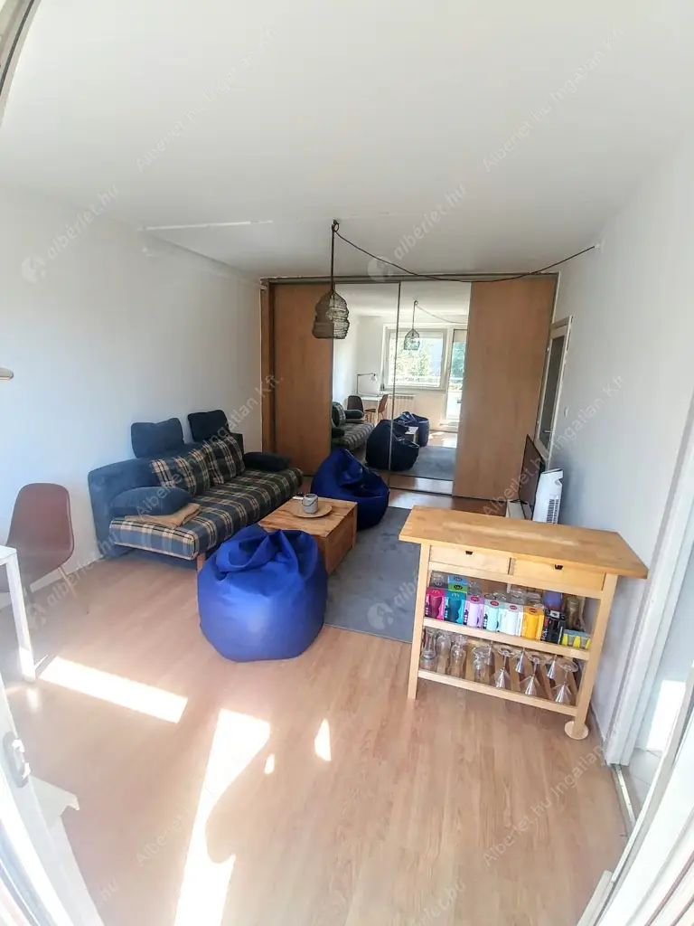 Kiadó albérlet 180000 Ft/hó áron: Budapest, III. kerület  Amfiteátrum utca. Mérete: 28 nm, 1 szobás | Alberlet.hu - 6082926