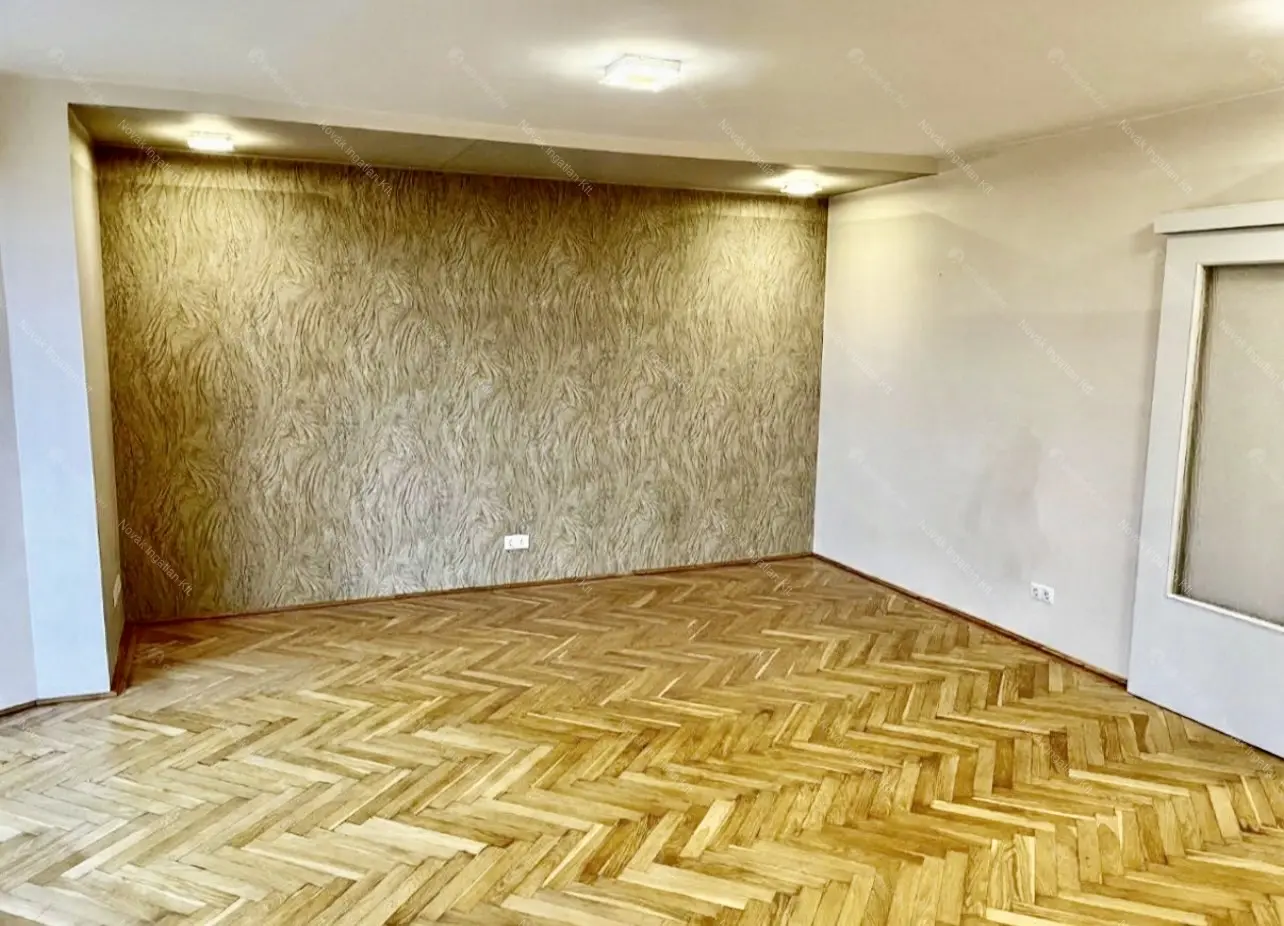 Kiadó albérlet 250000 Ft/hó áron: Budapest, III. kerület  Árpád fejedelem útja. Mérete: 40 nm, 1 szobás | Alberlet.hu - 6683100