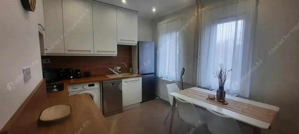 Kiadó albérlet 349000 Ft/hó áron: Budapest, III. kerület  Árpád fejedelem útja. Mérete: 62 nm, 2 szobás | Alberlet.hu - 6598773