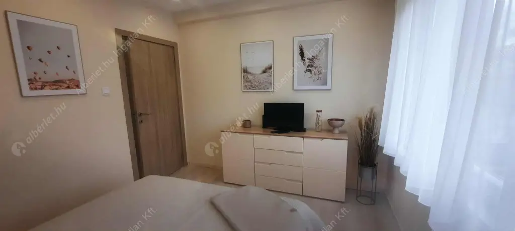 Kiadó albérlet 349000 Ft/hó áron: Budapest, III. kerület  Árpád fejedelem útja. Mérete: 62 nm, 2 szobás | Alberlet.hu - 6598785