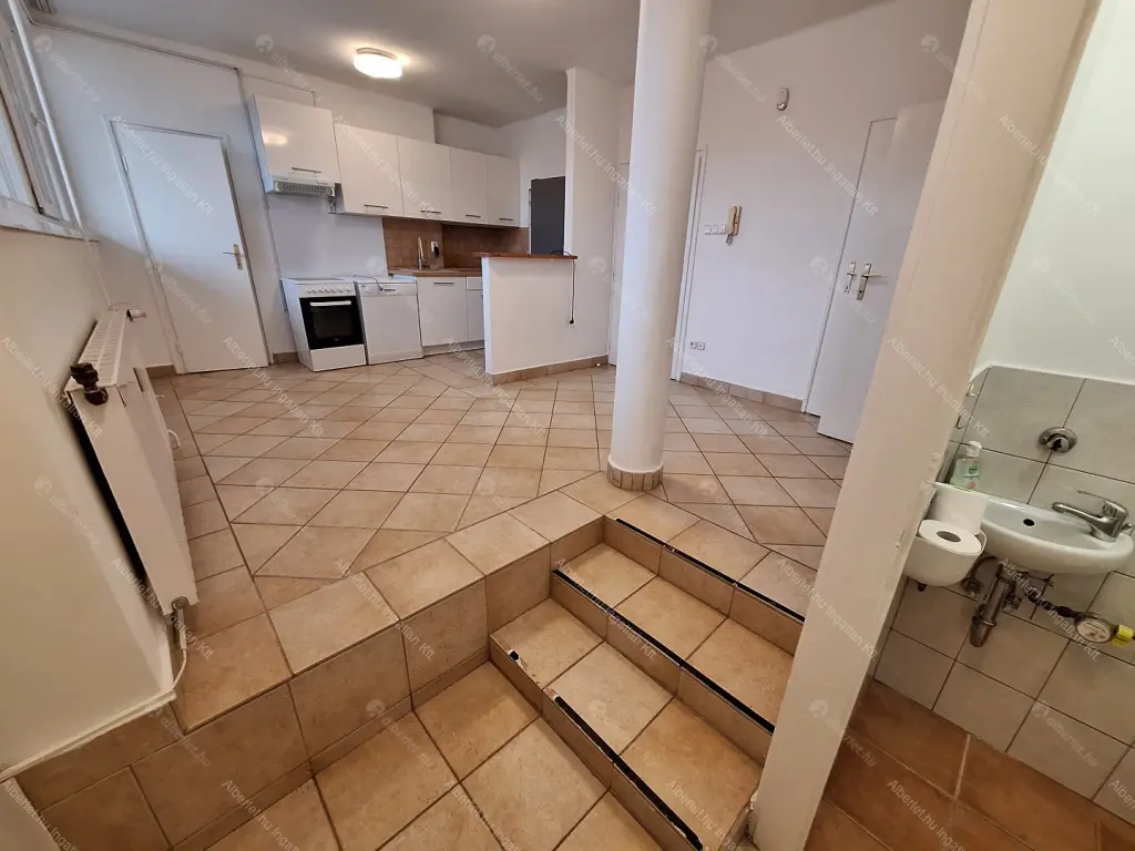 Kiadó albérlet 270000 Ft/hó áron: Budapest, III. kerület  Árpád fejedelem útja. Mérete: 73 nm, 3 szobás | Alberlet.hu - 6665969