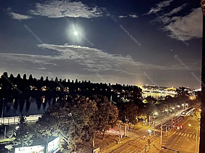 Kiadó albérlet 270000 Ft/hó áron: Budapest, III. kerület  Árpád fejedelem útja. Mérete: 73 nm, 3 szobás | Alberlet.hu - 6665972