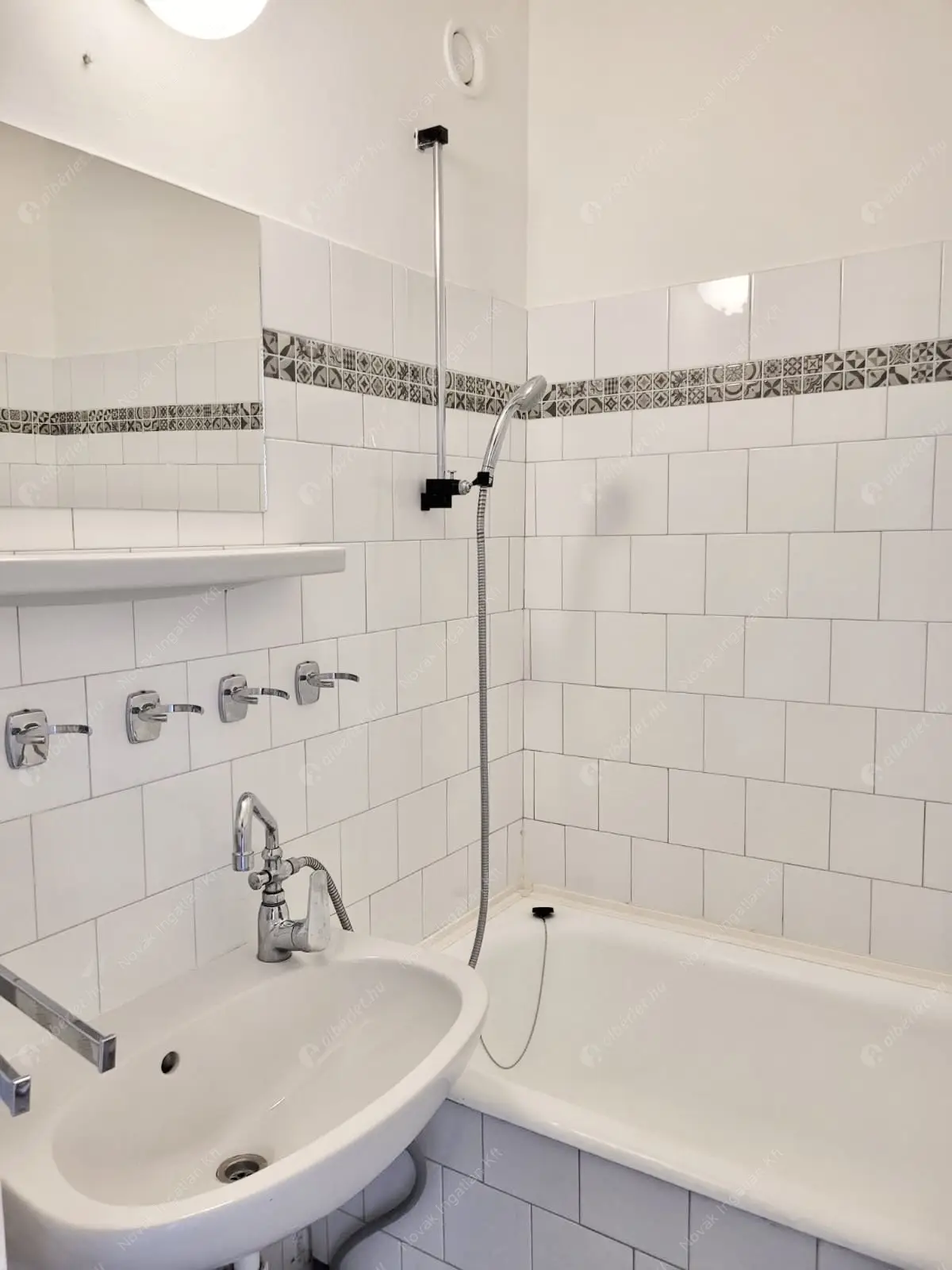 Kiadó albérlet 250000 Ft/hó áron: Budapest, III. kerület  Bálint György utca. Mérete: 57 nm, 1 szobás | Alberlet.hu - 6559749