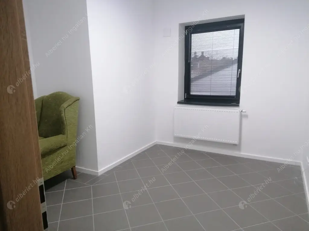 Kiadó albérlet 450000 Ft/hó áron: Budapest, III. kerület  Batthyány utca. Mérete: 120 nm, 3 szobás | Alberlet.hu - 6595611