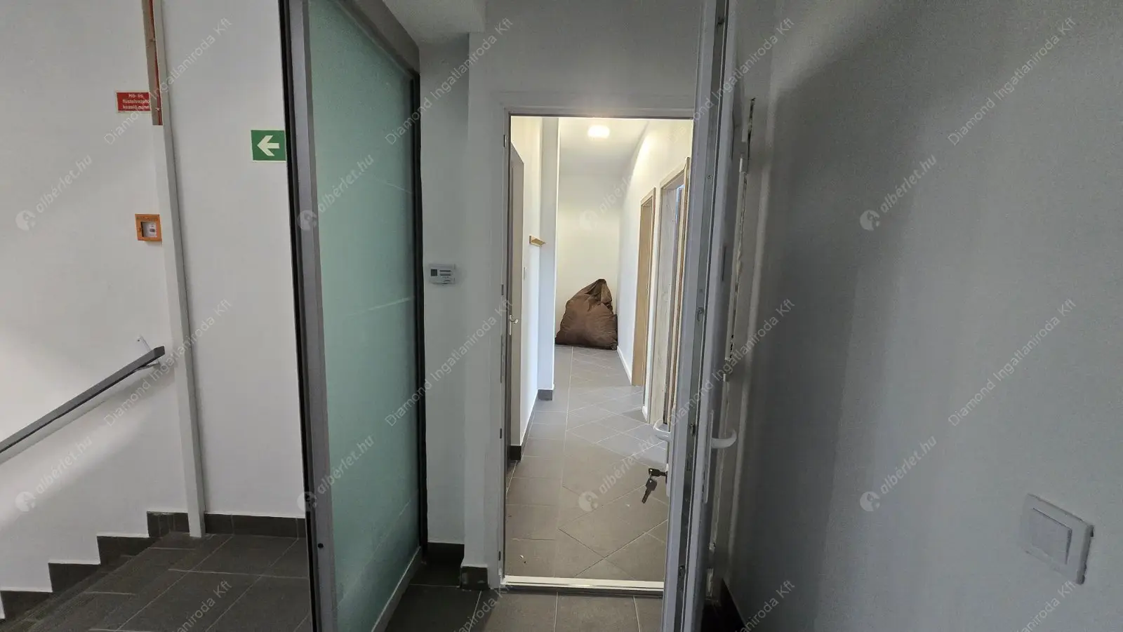 Kiadó albérlet 450000 Ft/hó áron: Budapest, III. kerület  Batthyány utca. Mérete: 120 nm, 4 szobás | Alberlet.hu - 6587890