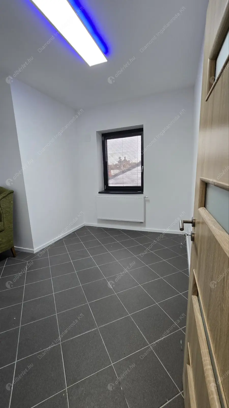 Kiadó albérlet 450000 Ft/hó áron: Budapest, III. kerület  Batthyány utca. Mérete: 120 nm, 4 szobás | Alberlet.hu - 6587894