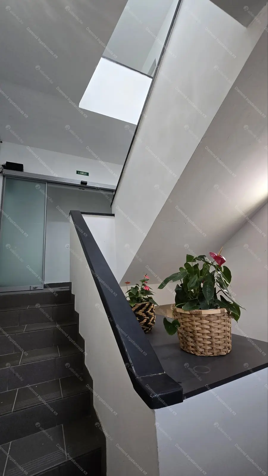 Kiadó albérlet 550000 Ft/hó áron: Budapest, III. kerület  Batthyány utca. Mérete: 130 nm, 4 szobás | Alberlet.hu - 6646596