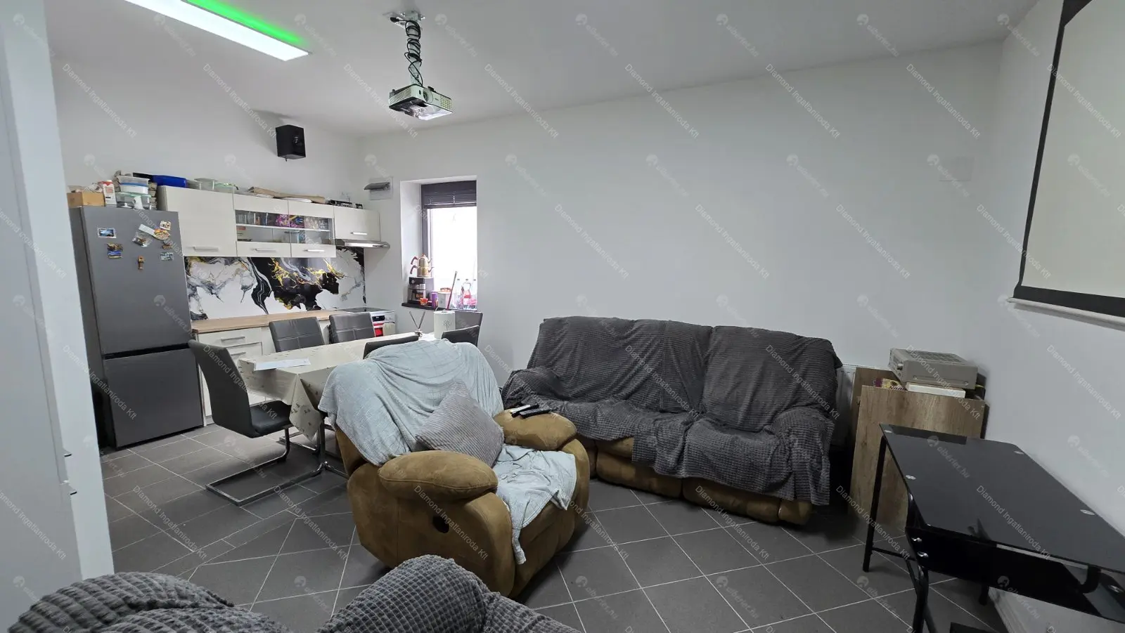 Kiadó albérlet 550000 Ft/hó áron: Budapest, III. kerület  Batthyány utca. Mérete: 130 nm, 4 szobás | Alberlet.hu - 6646599