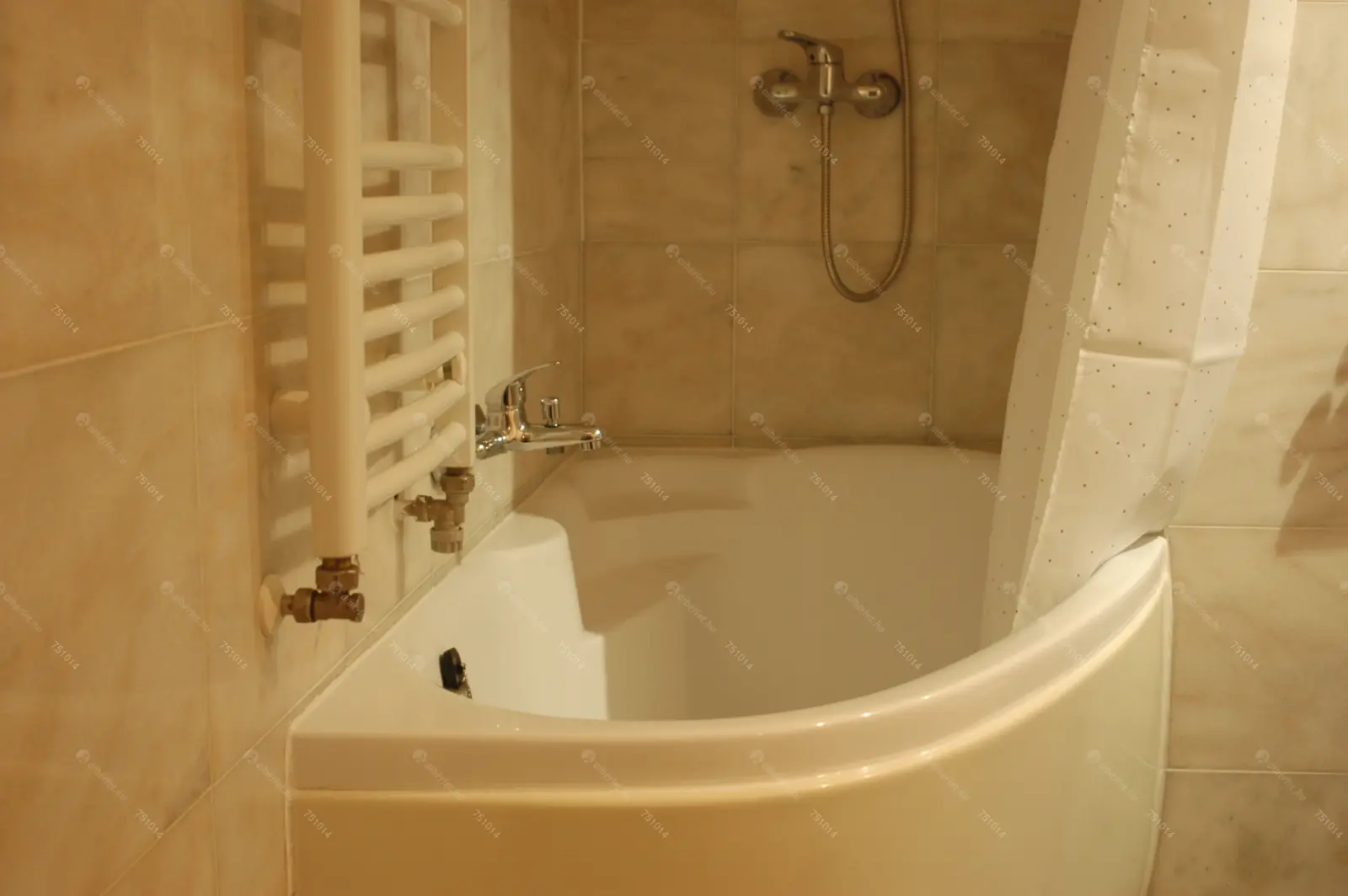 Kiadó albérlet 220000 Ft/hó áron: Budapest, III. kerület  Bécsi út  . Mérete: 33 nm, 1 szobás | Alberlet.hu - 6325222