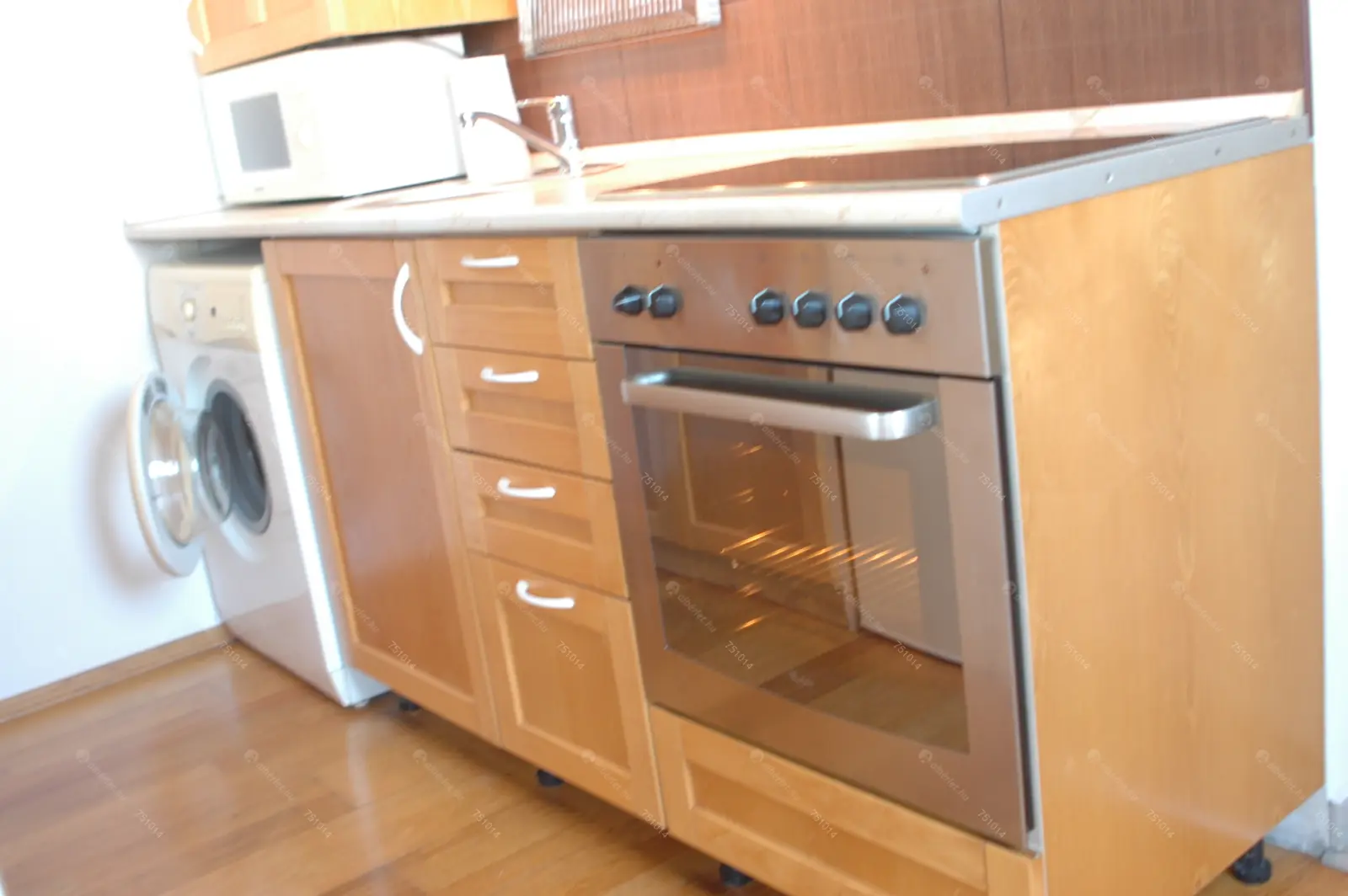 Kiadó albérlet 220000 Ft/hó áron: Budapest, III. kerület  Bécsi út  . Mérete: 33 nm, 1 szobás | Alberlet.hu - 6325228